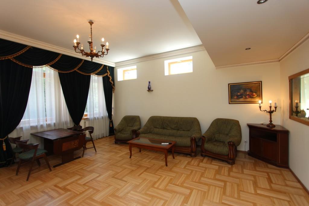 Riviera Apartment ยูร์มาลา ภายนอก รูปภาพ