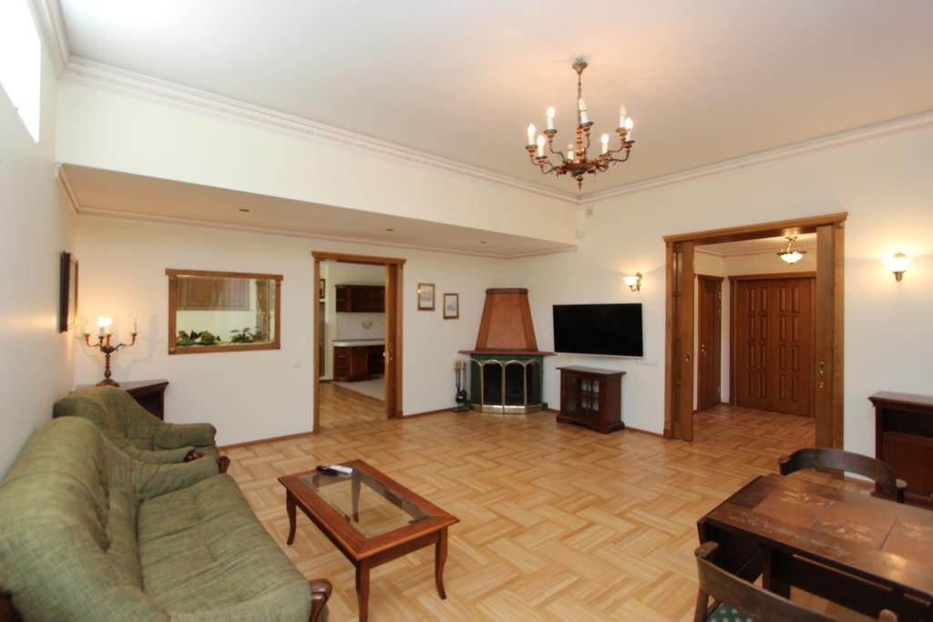 Riviera Apartment ยูร์มาลา ภายนอก รูปภาพ