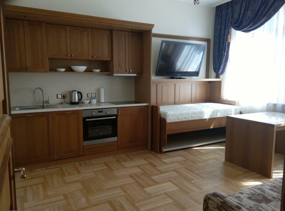 Riviera Apartment ยูร์มาลา ภายนอก รูปภาพ