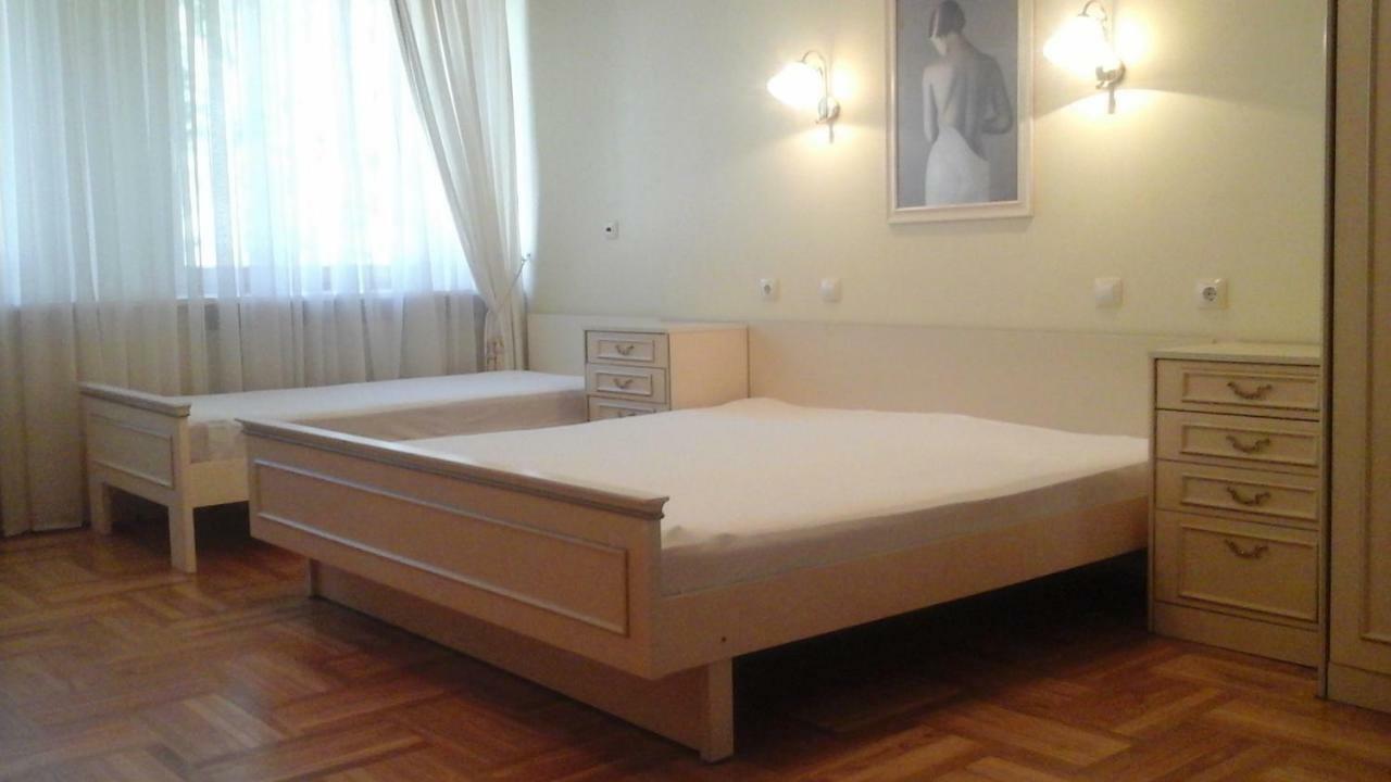 Riviera Apartment ยูร์มาลา ภายนอก รูปภาพ
